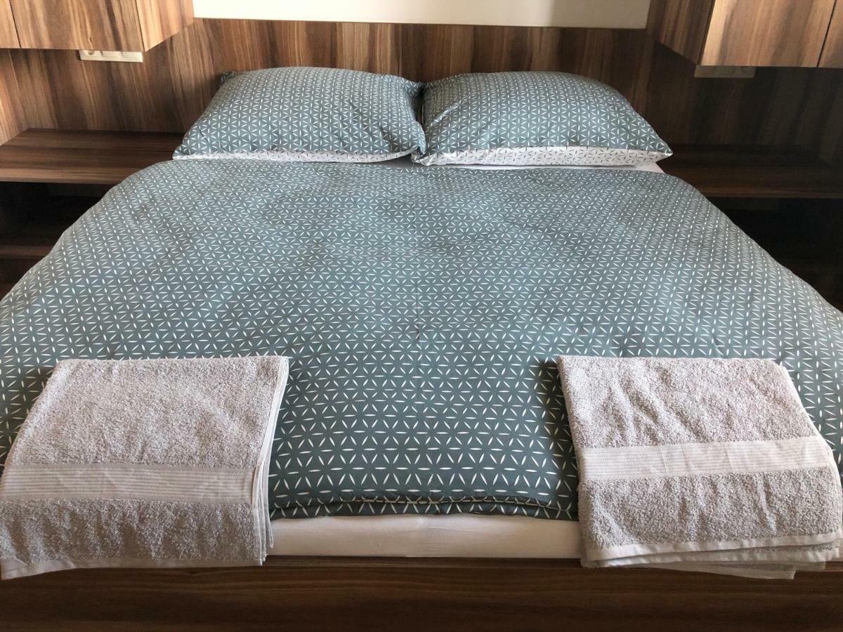 Nero Apartman Veľký Meder Dış mekan fotoğraf