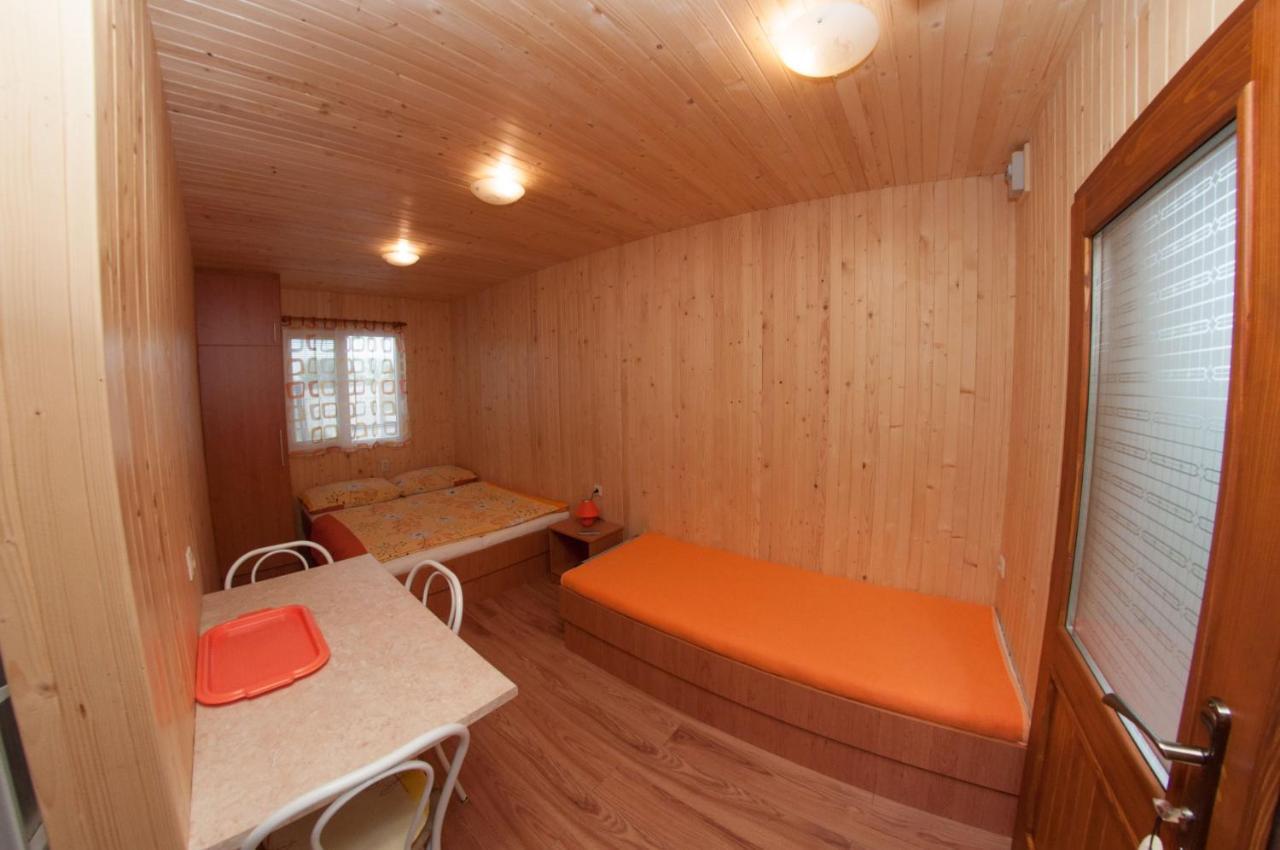 Nero Apartman Veľký Meder Dış mekan fotoğraf